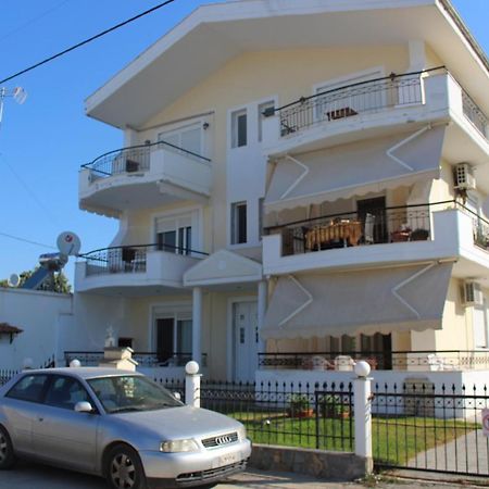 Paralia Ofriniou Gr Sunrise Apartments 3 エクステリア 写真