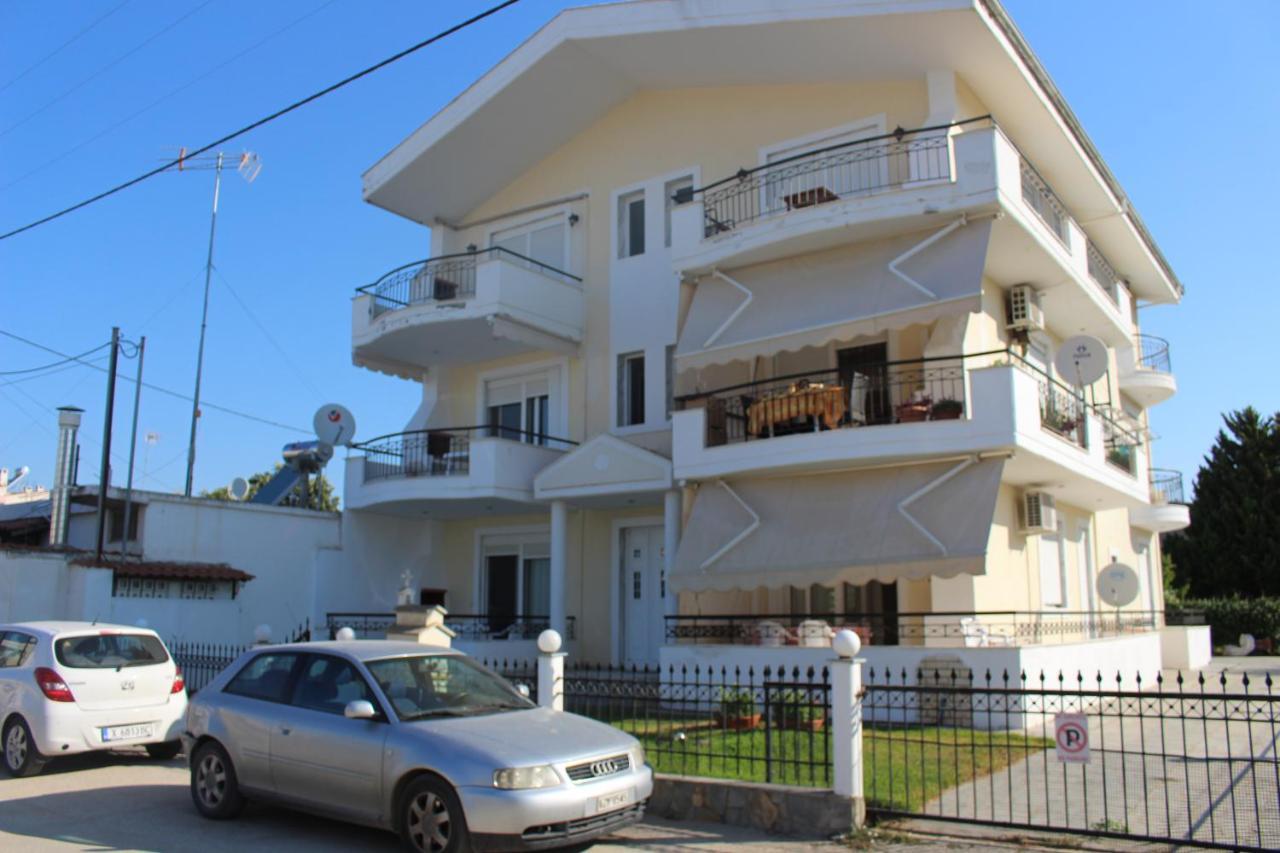 Paralia Ofriniou Gr Sunrise Apartments 3 エクステリア 写真
